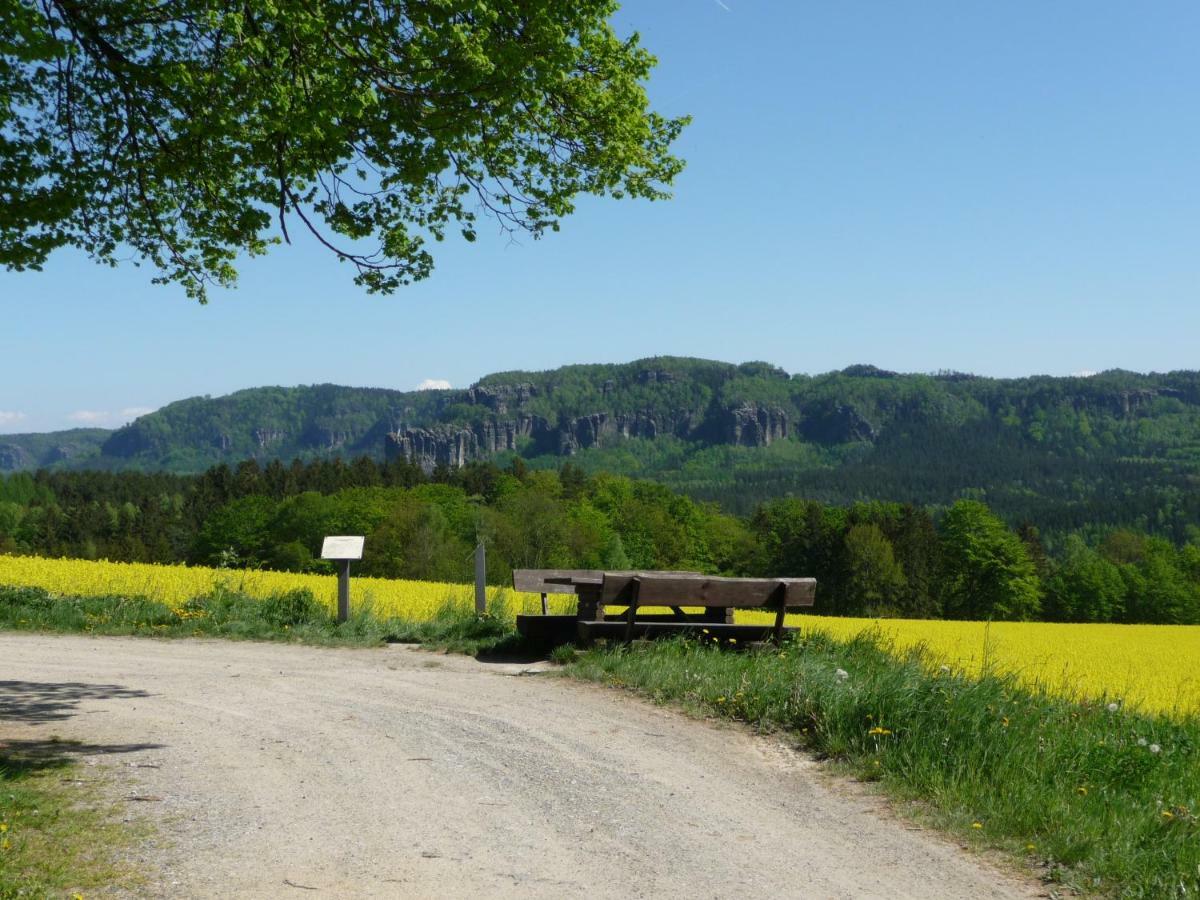 Pension Am Weinberg Saechsische Schweiz Mittelndorf Exterior foto